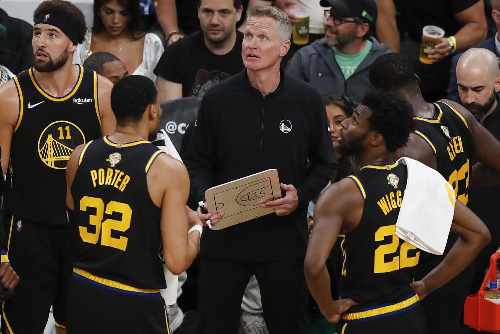 Steve Kerr during a timeout